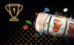 7xgame ပင်လယ်ရေအောက် ငါးပစ်ဂိမ်း အတွင်း မတူညီသောငါးမျိုးစိတ်များကို ပစ်ချနေသောမြင်ကွင်း